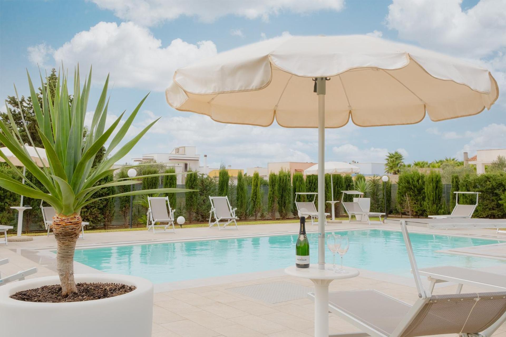Green Sea Villas Torre San Giovanni Exterior foto